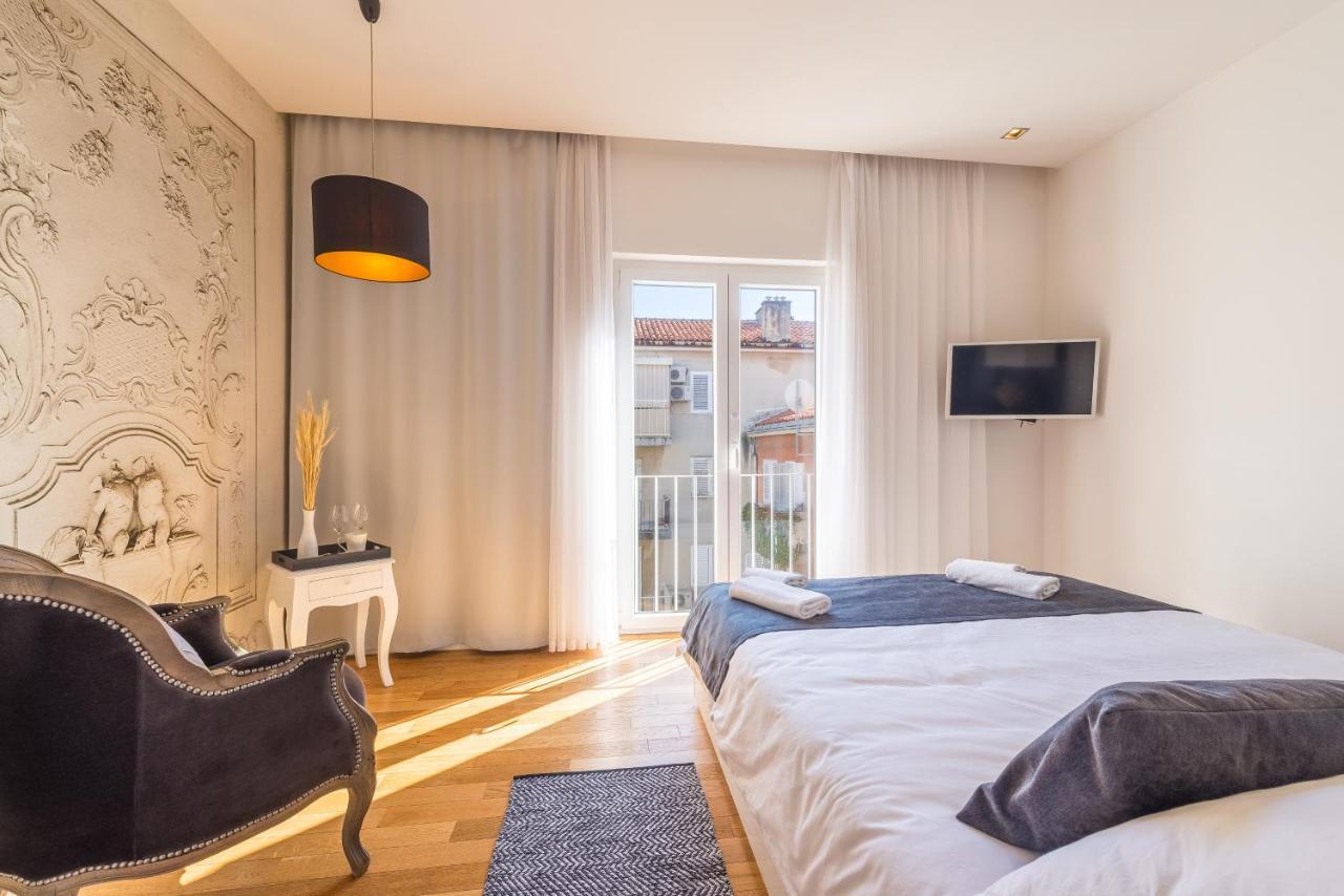 Central Rooms In Old Town By Belmont Realty Zadar Eksteriør bilde