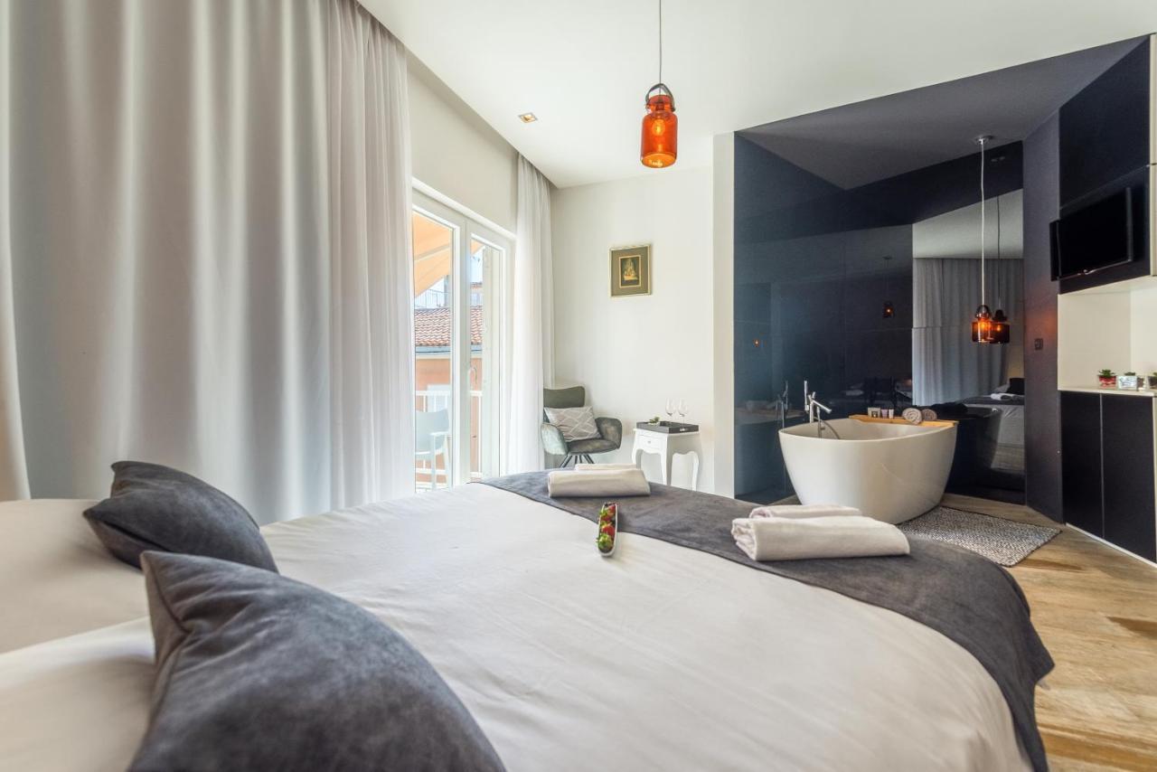 Central Rooms In Old Town By Belmont Realty Zadar Eksteriør bilde